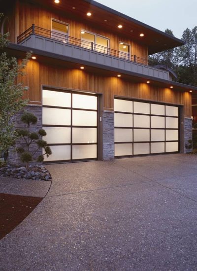 clopay-avante-collection-riverview-2